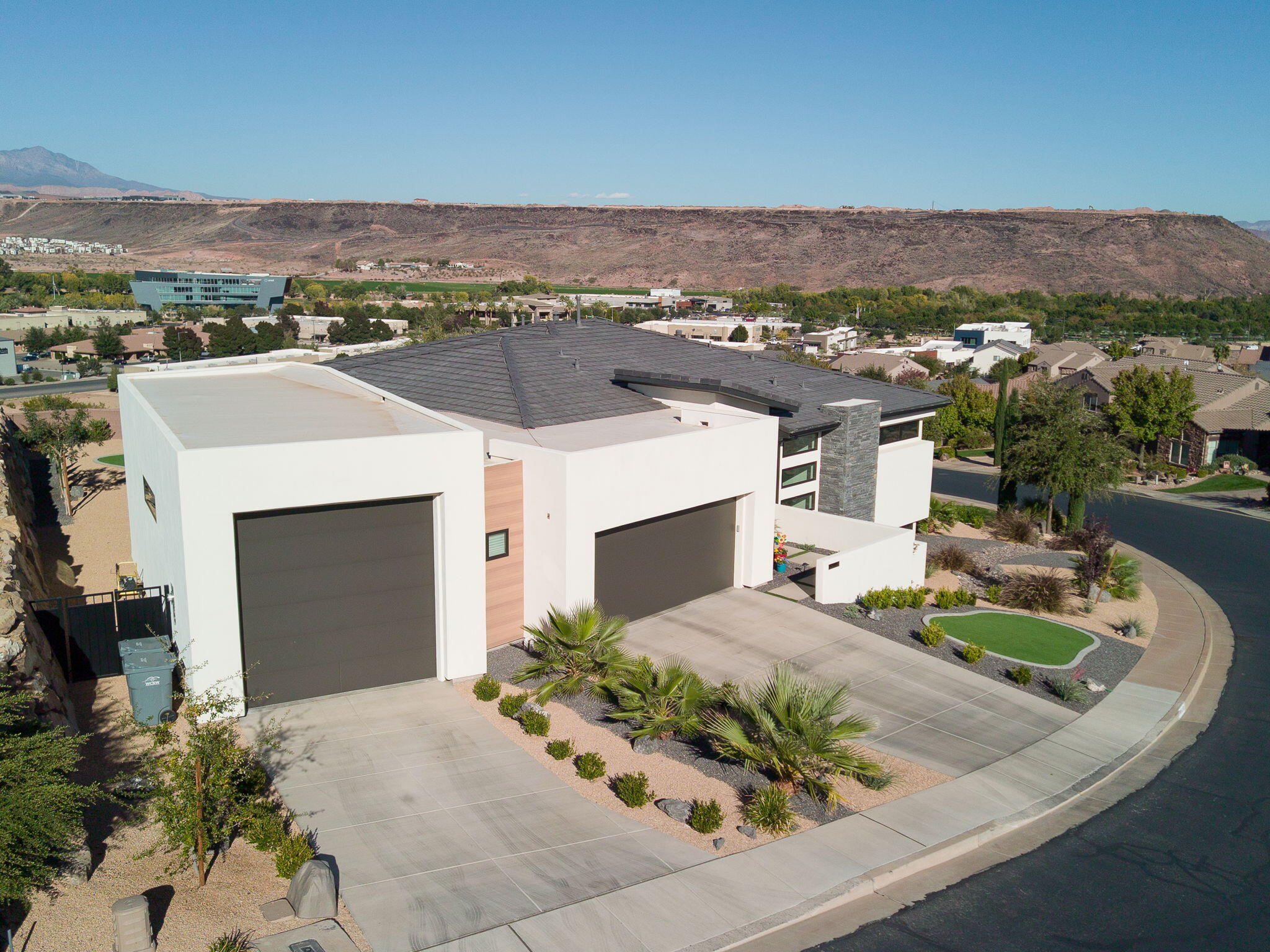 St George, Utah, 84770, United States, 3 Bedrooms Bedrooms, ,4 BathroomsBathrooms,Residential,Active,1973361