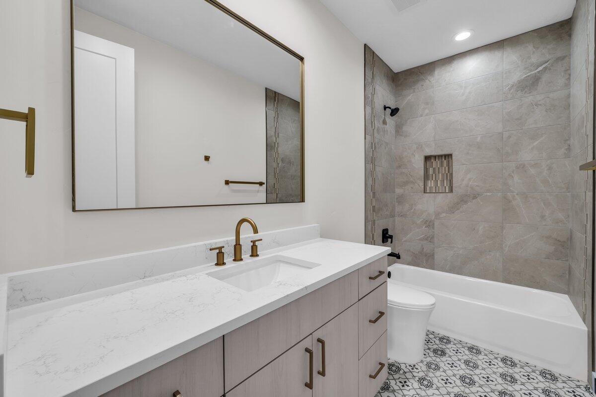 Washington, Utah, 84780, United States, 6 Bedrooms Bedrooms, ,5 BathroomsBathrooms,Residential,Active,1862845