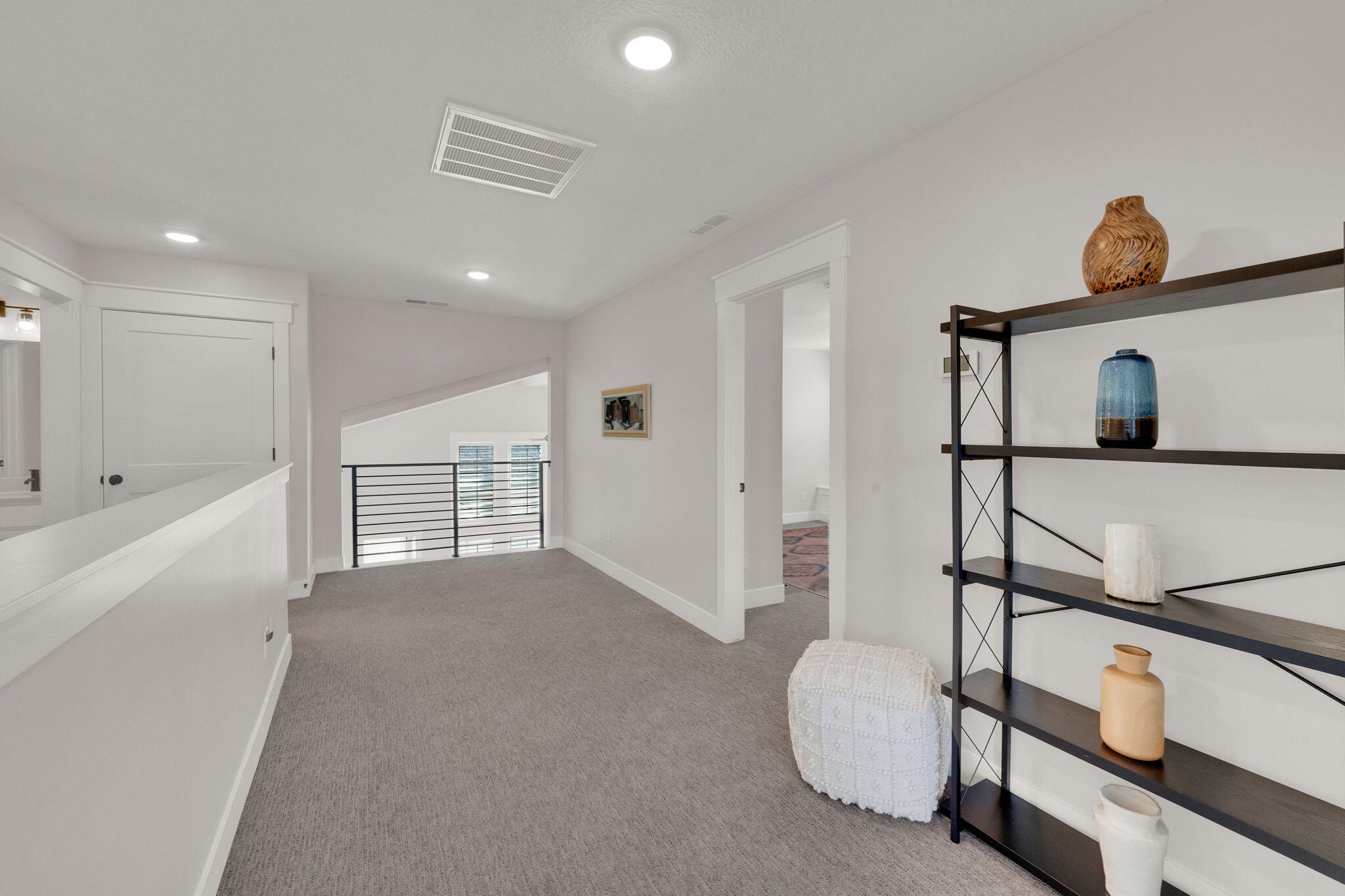 South Jordan, Utah, 84009, United States, 6 Bedrooms Bedrooms, ,5 BathroomsBathrooms,Residential,Active,2010165