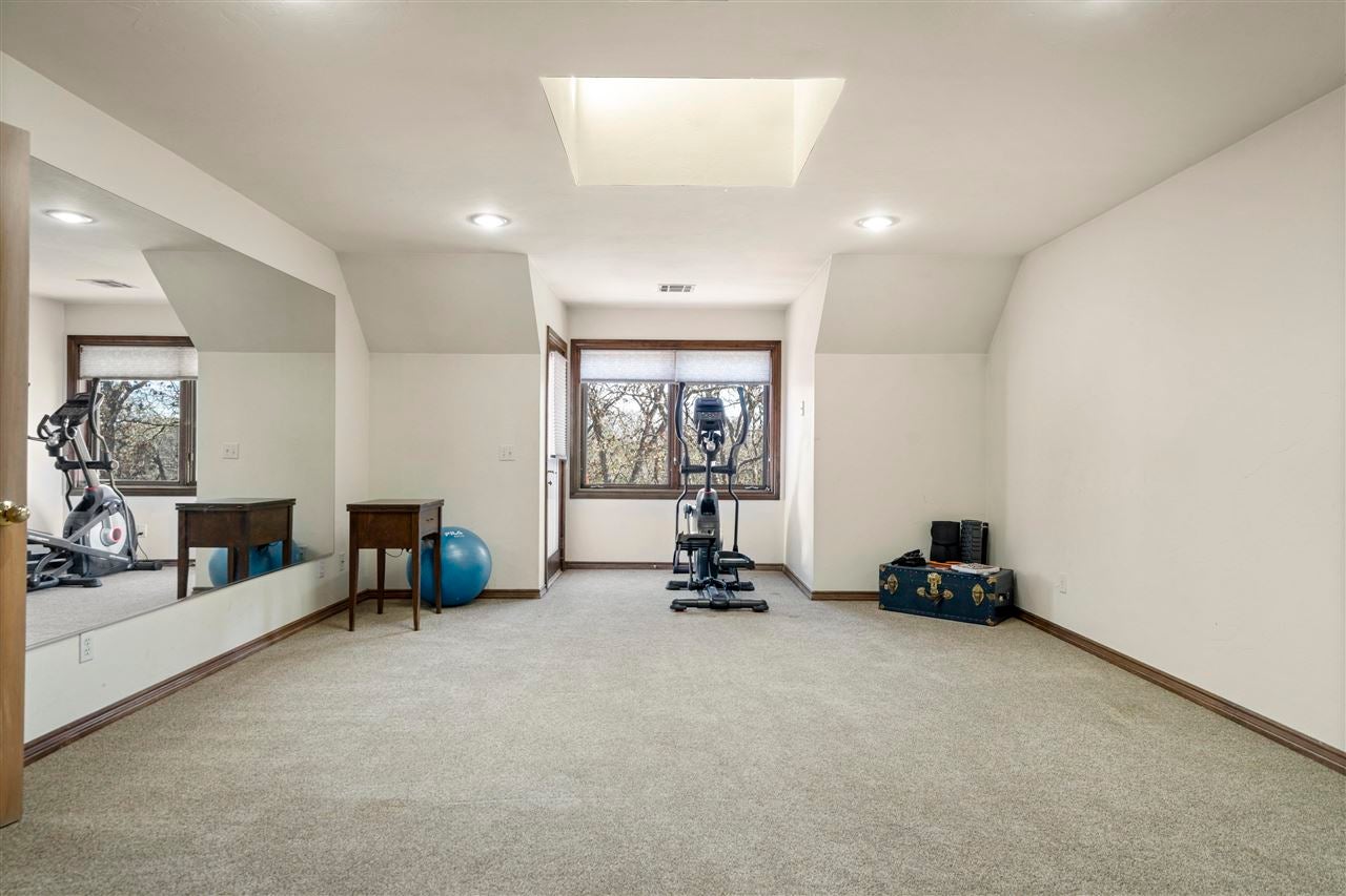 Stillwater, Oklahoma, 74074, United States, ,7 BathroomsBathrooms,Residential,Active,1741661