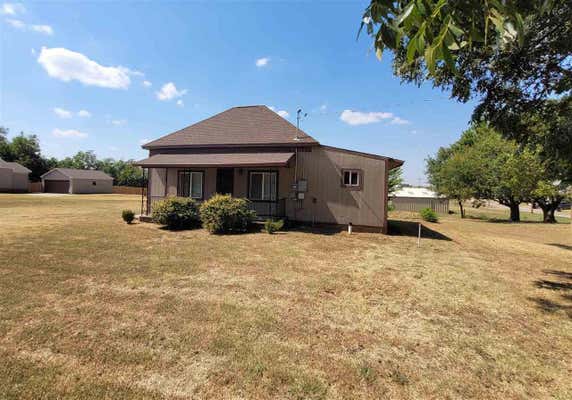 801 N 14TH ST, PERRY, OK 73077, photo 2 of 28