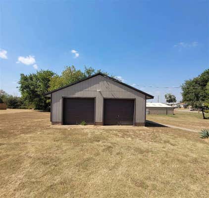 801 N 14TH ST, PERRY, OK 73077, photo 4 of 28