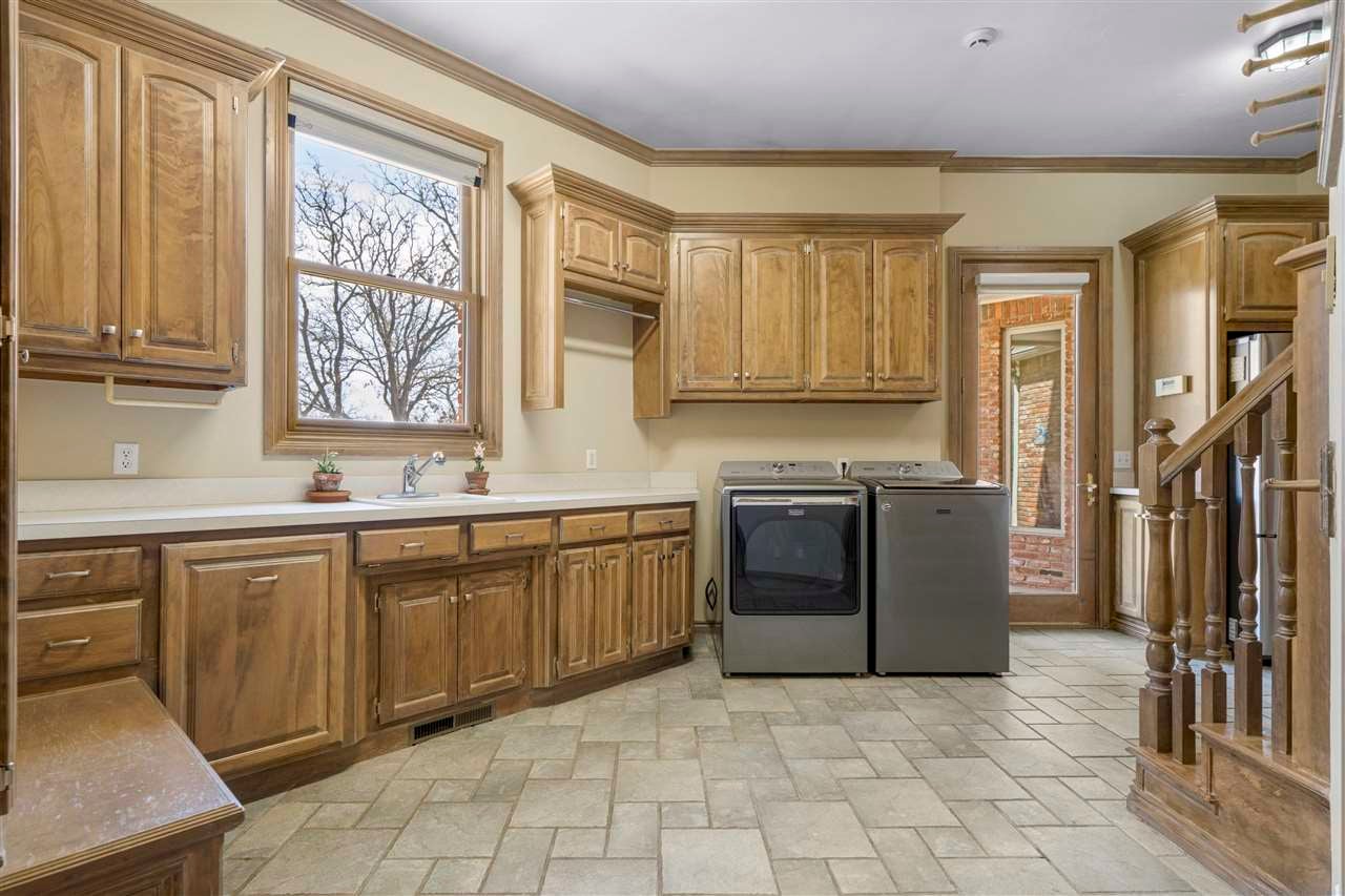 Stillwater, Oklahoma, 74074, United States, ,7 BathroomsBathrooms,Residential,Active,1741661