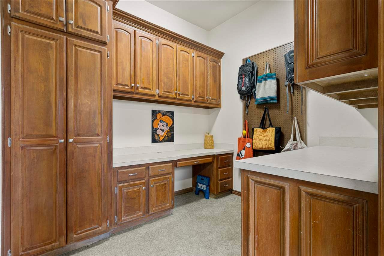 Stillwater, Oklahoma, 74074, United States, ,7 BathroomsBathrooms,Residential,Active,1741661