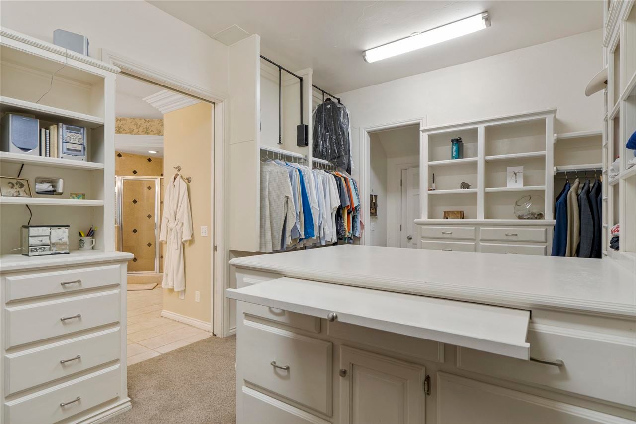 Stillwater, Oklahoma, 74074, United States, ,7 BathroomsBathrooms,Residential,Active,1741661