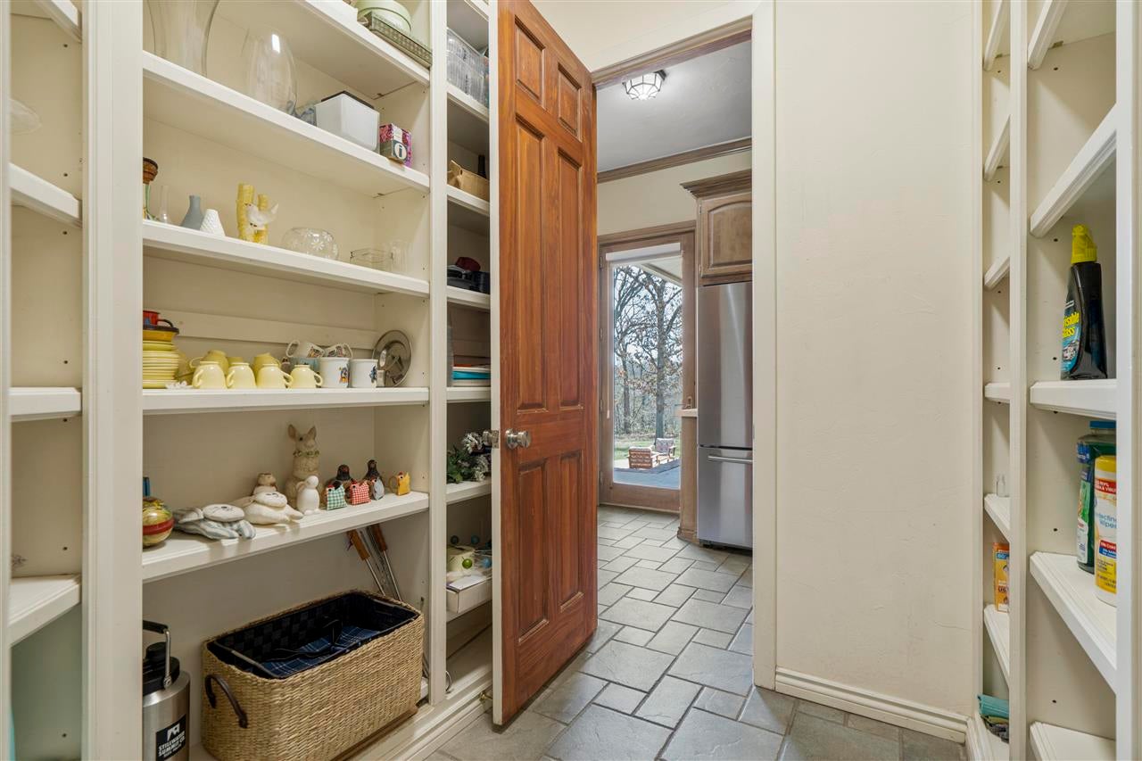 Stillwater, Oklahoma, 74074, United States, ,7 BathroomsBathrooms,Residential,Active,1741661