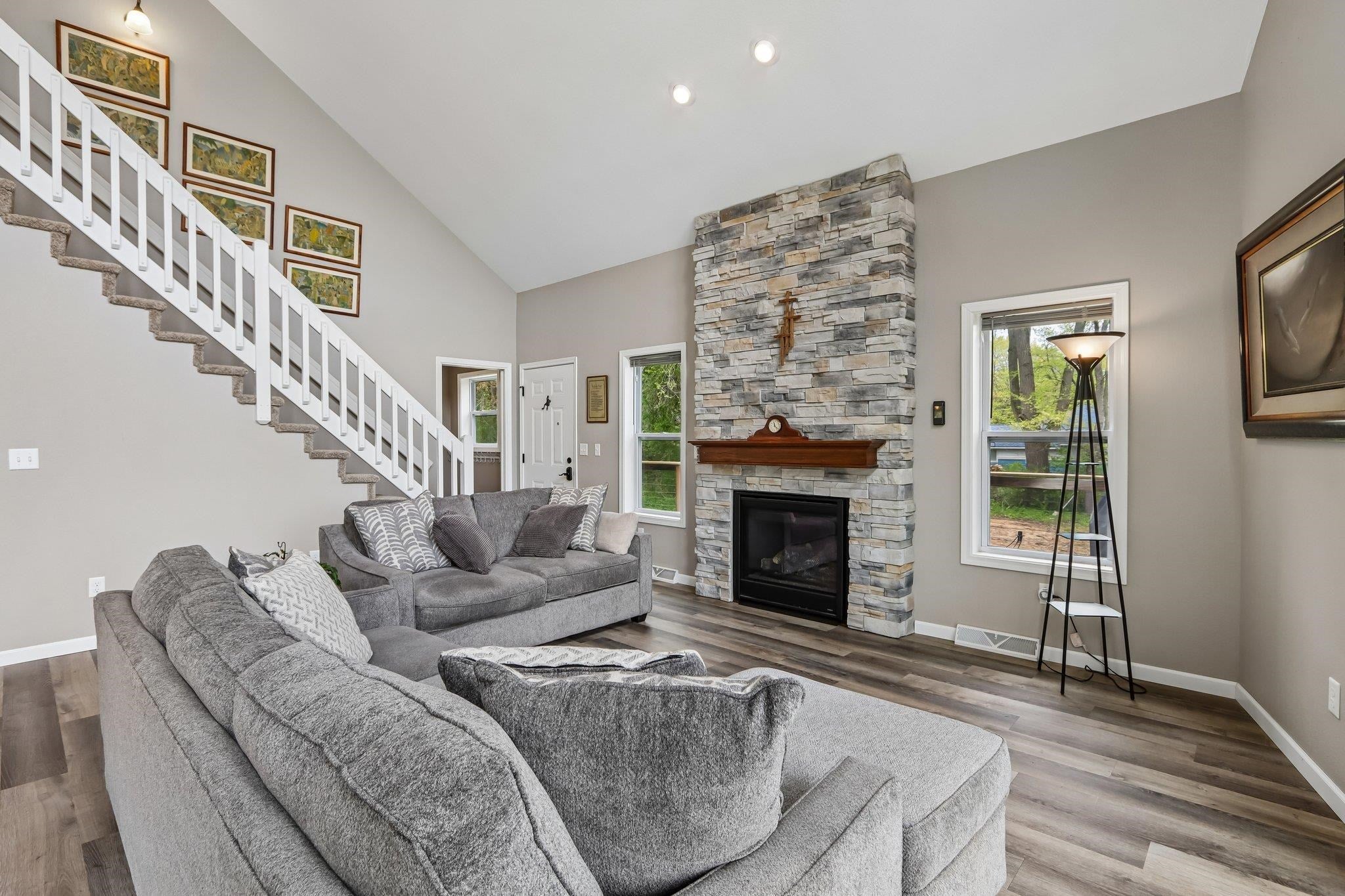 Poynette, Wisconsin, 53955, United States, 4 Bedrooms Bedrooms, ,3 BathroomsBathrooms,Residential,Active,2051983