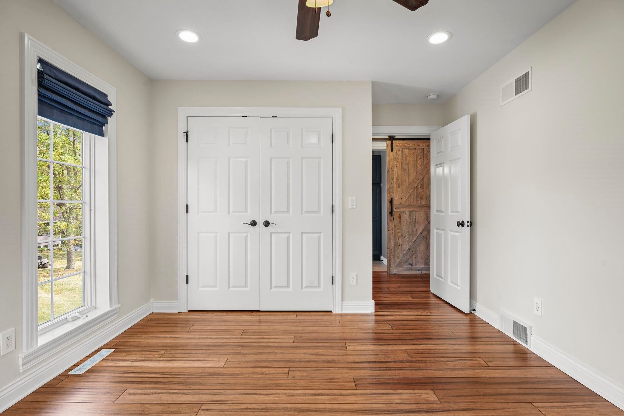 Mineral Point, Wisconsin, 53565, United States, 6 Bedrooms Bedrooms, ,3 BathroomsBathrooms,Residential,Active,1960179