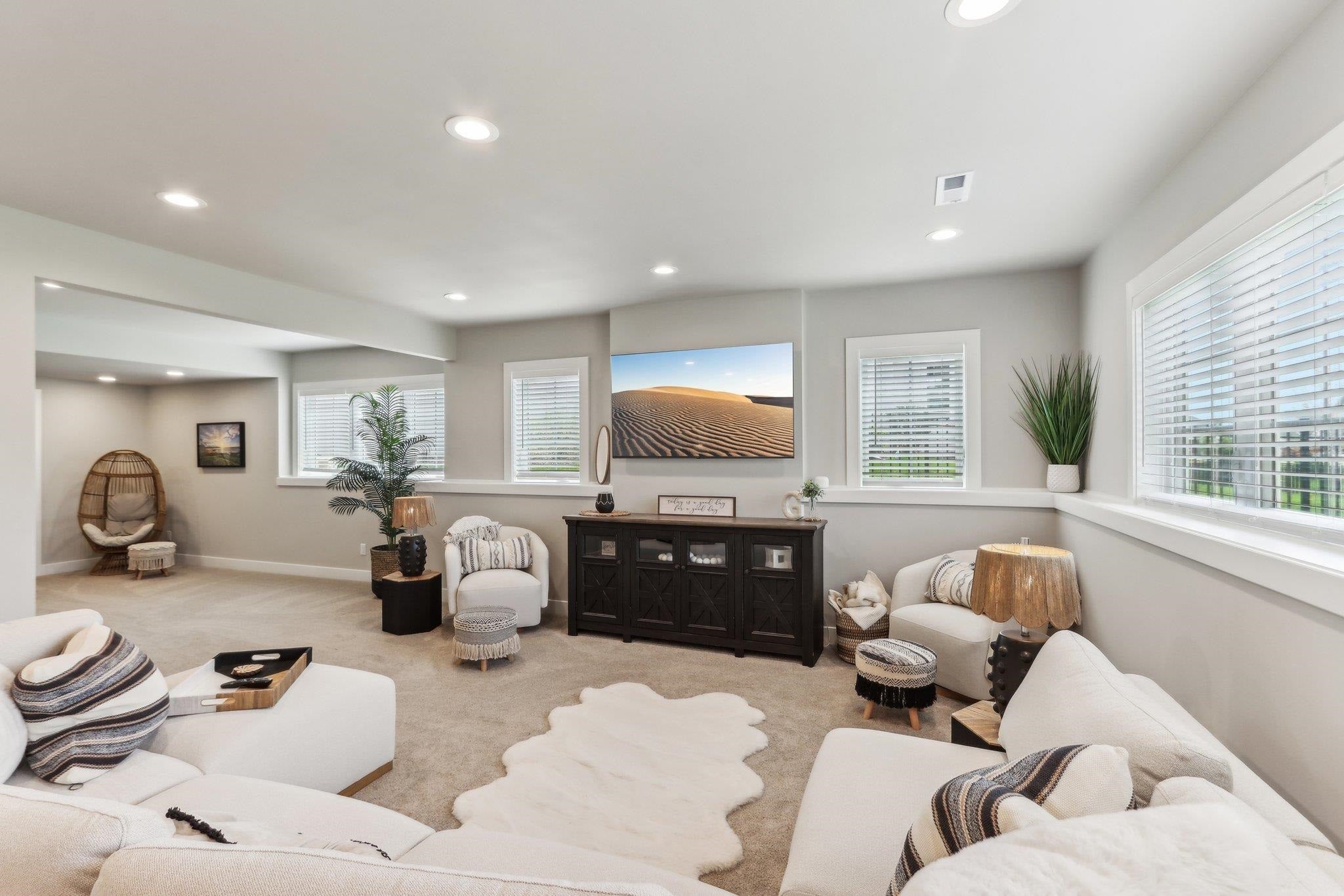 Waunakee, Wisconsin, 53597, United States, 4 Bedrooms Bedrooms, ,4 BathroomsBathrooms,Residential,Active,1892417