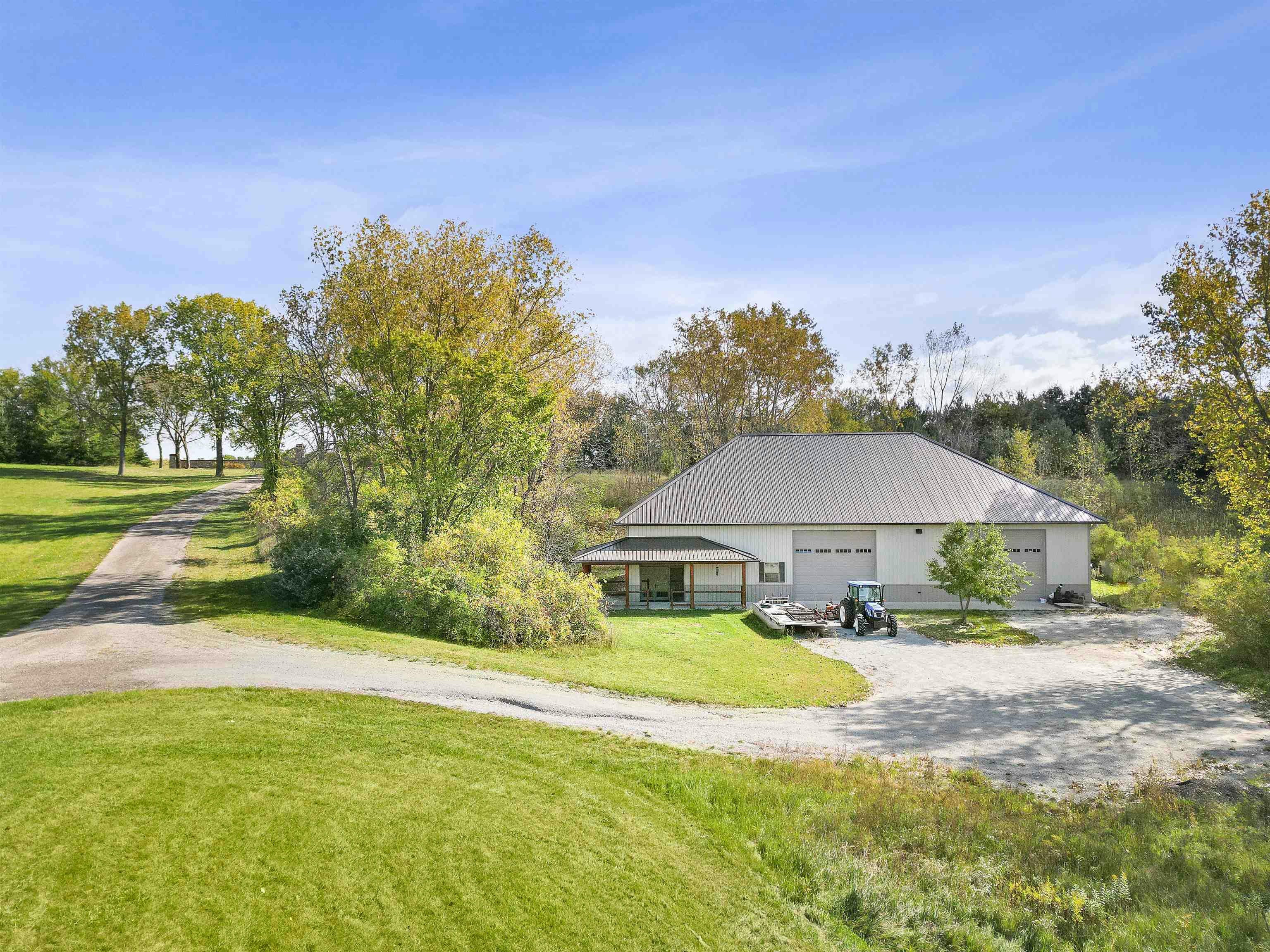 Watertown, Wisconsin, 53098, United States, ,5 BathroomsBathrooms,Residential,Active,1769971
