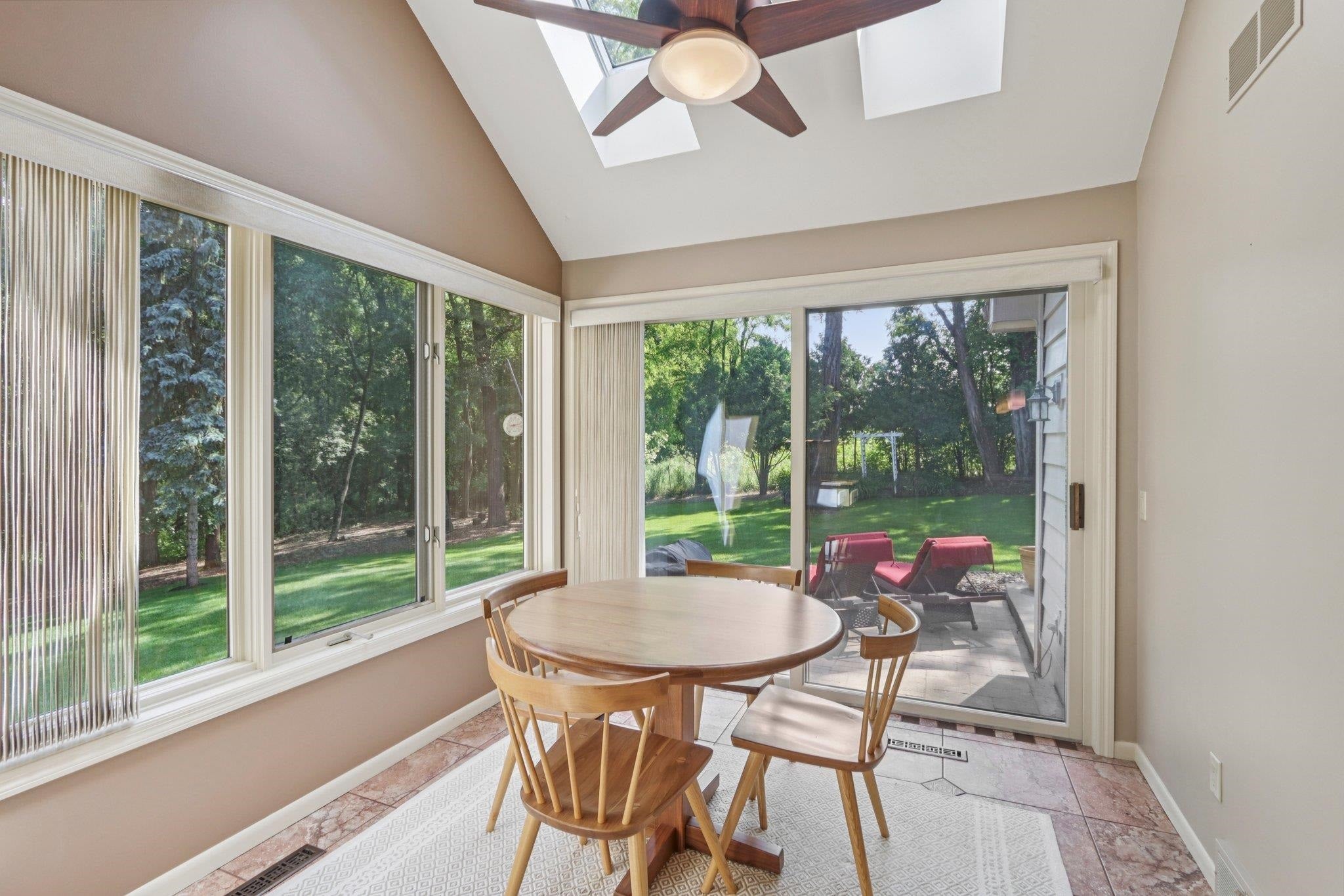 Oregon, Wisconsin, 53575, United States, 4 Bedrooms Bedrooms, ,5 BathroomsBathrooms,Residential,Active,1944058