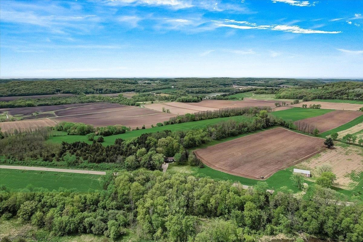 Lodi, Wisconsin, 53555, United States, 4 Bedrooms Bedrooms, ,2 BathroomsBathrooms,Residential,Contingent,2007323