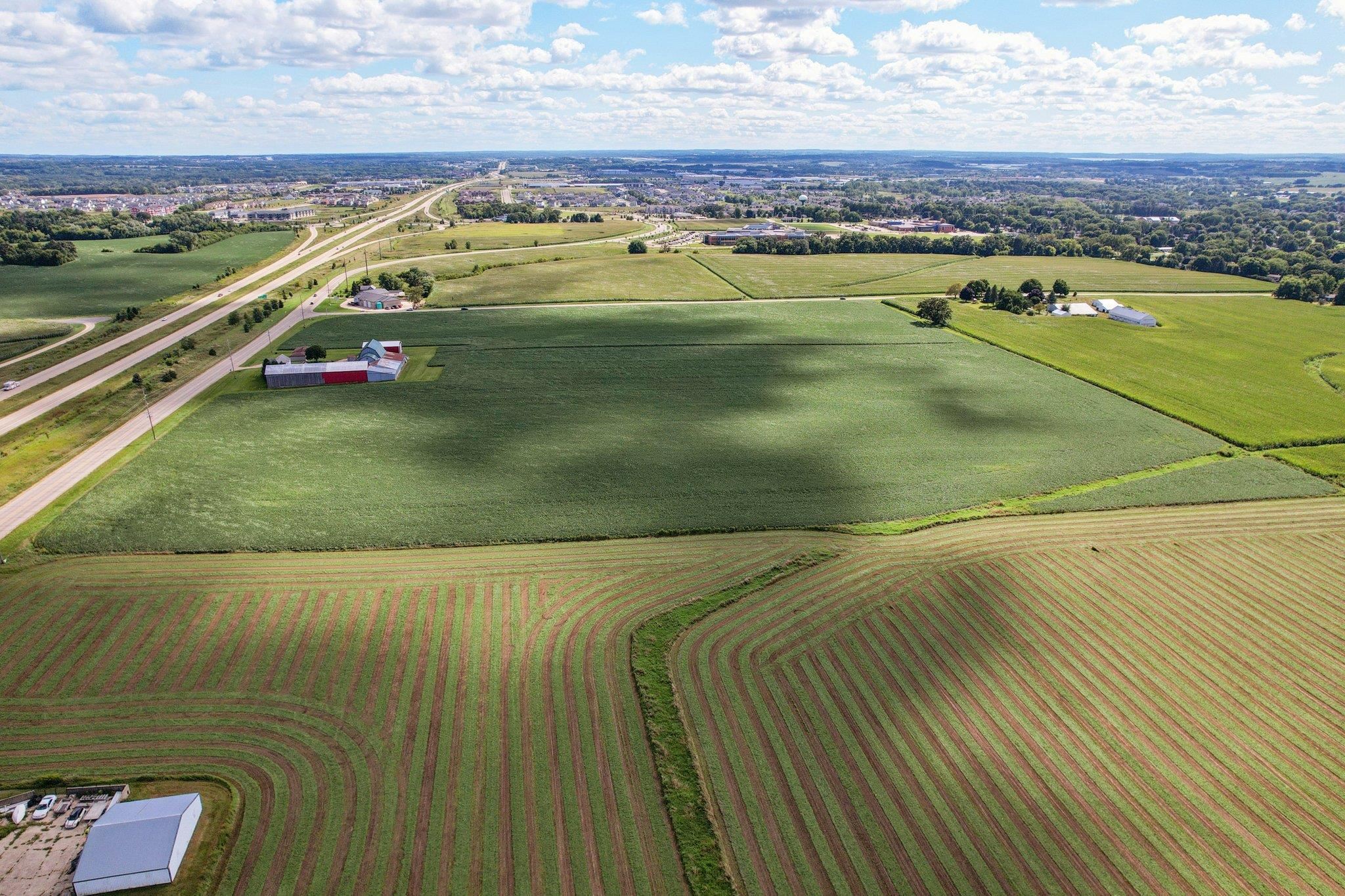 Deforest, Wisconsin, 53532, United States, 3 Bedrooms Bedrooms, ,1 BathroomBathrooms,Residential,Active,1929711