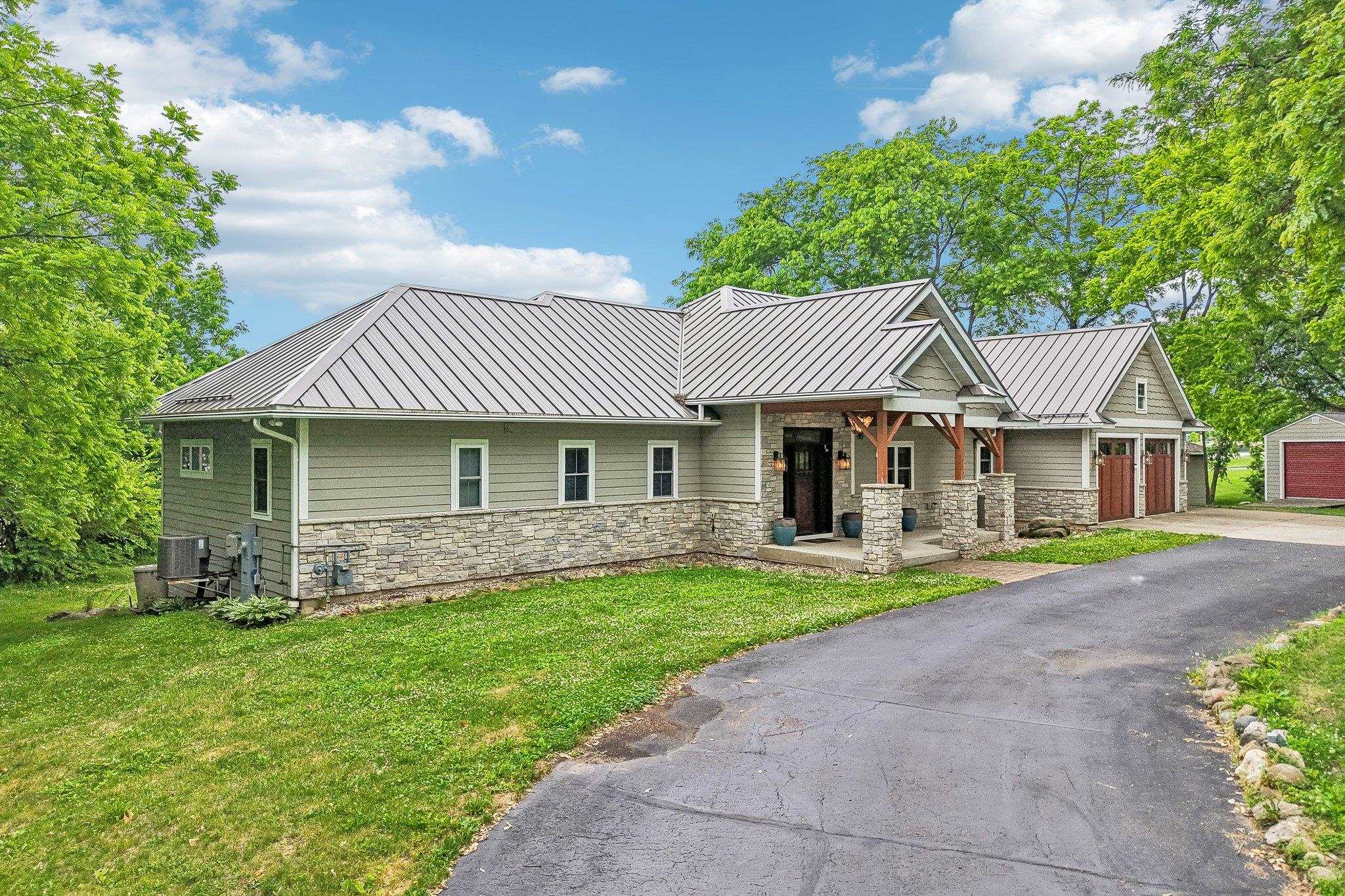Showings begin Friday 6/12. Experience exceptional waterfront living i – image 73