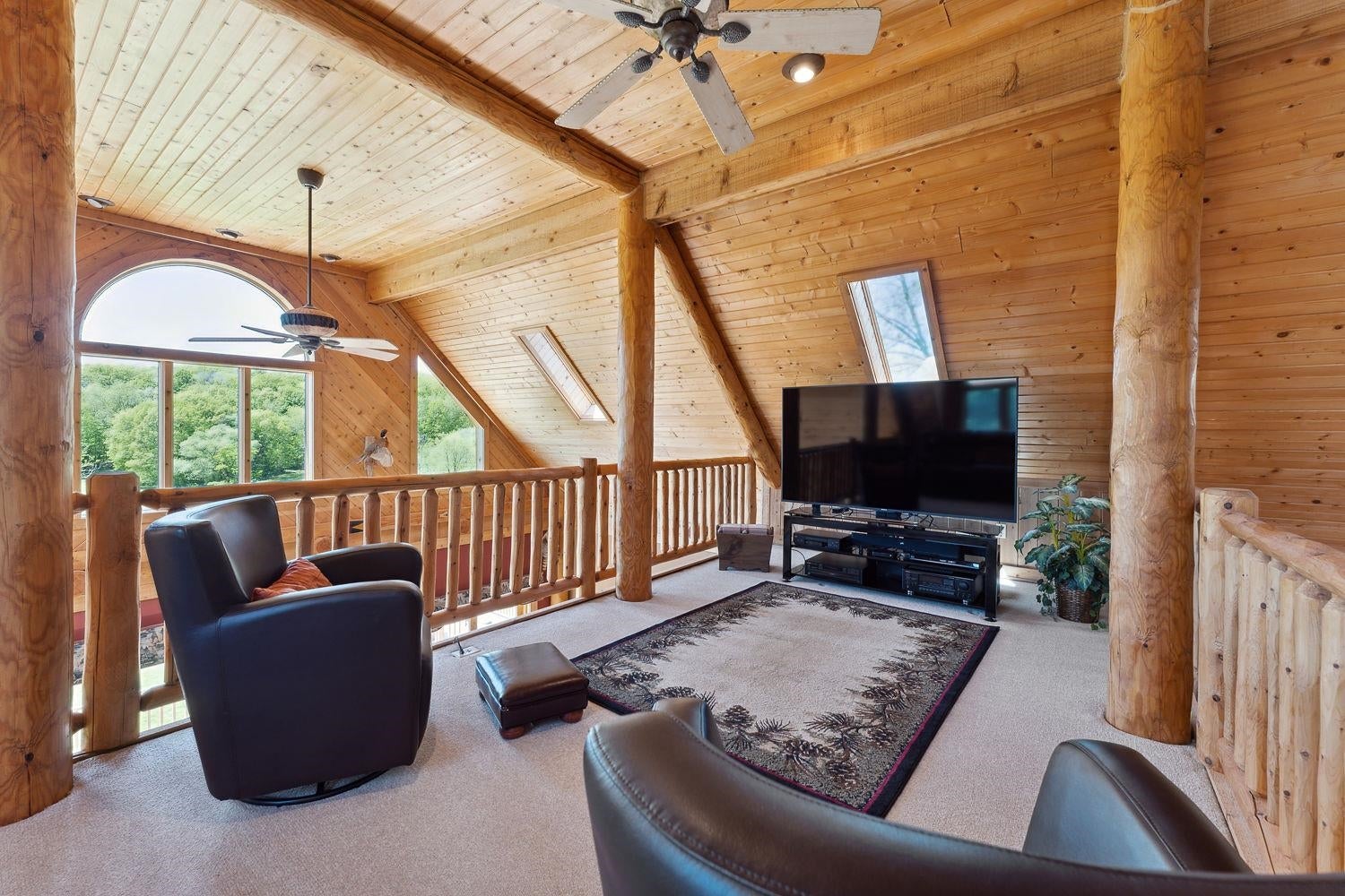 La Valle, Wisconsin, 53941, United States, 3 Bedrooms Bedrooms, ,4 BathroomsBathrooms,Residential,Active,1898021