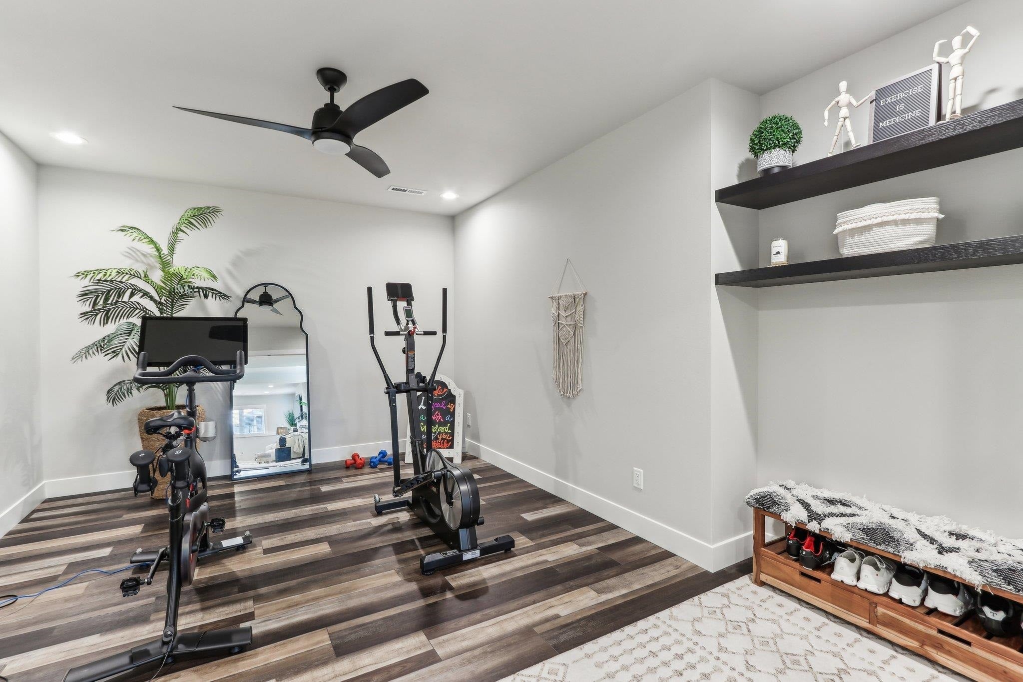 Waunakee, Wisconsin, 53597, United States, 4 Bedrooms Bedrooms, ,4 BathroomsBathrooms,Residential,Active,1892417