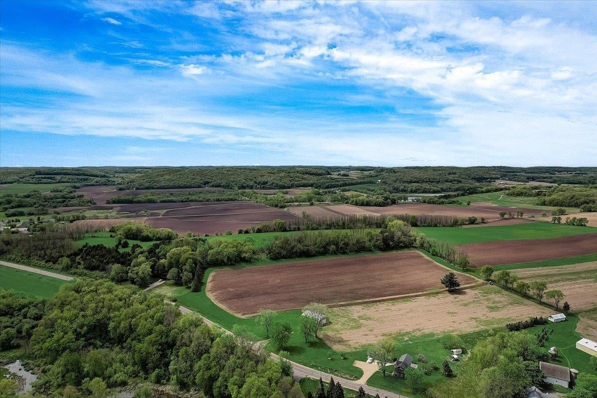 Lodi, Wisconsin, 53555, United States, 4 Bedrooms Bedrooms, ,2 BathroomsBathrooms,Residential,Contingent,2007323