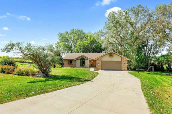 2875 GOLDEN CIR, STOUGHTON, WI 53589 - Image 1