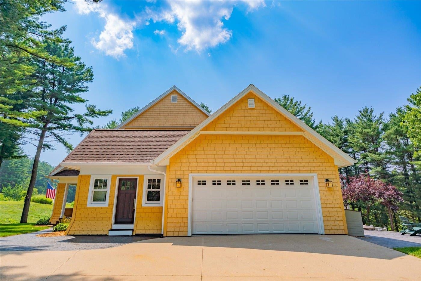 Verona, Wisconsin, 53593, United States, 4 Bedrooms Bedrooms, ,4 BathroomsBathrooms,Residential,Active,1909087
