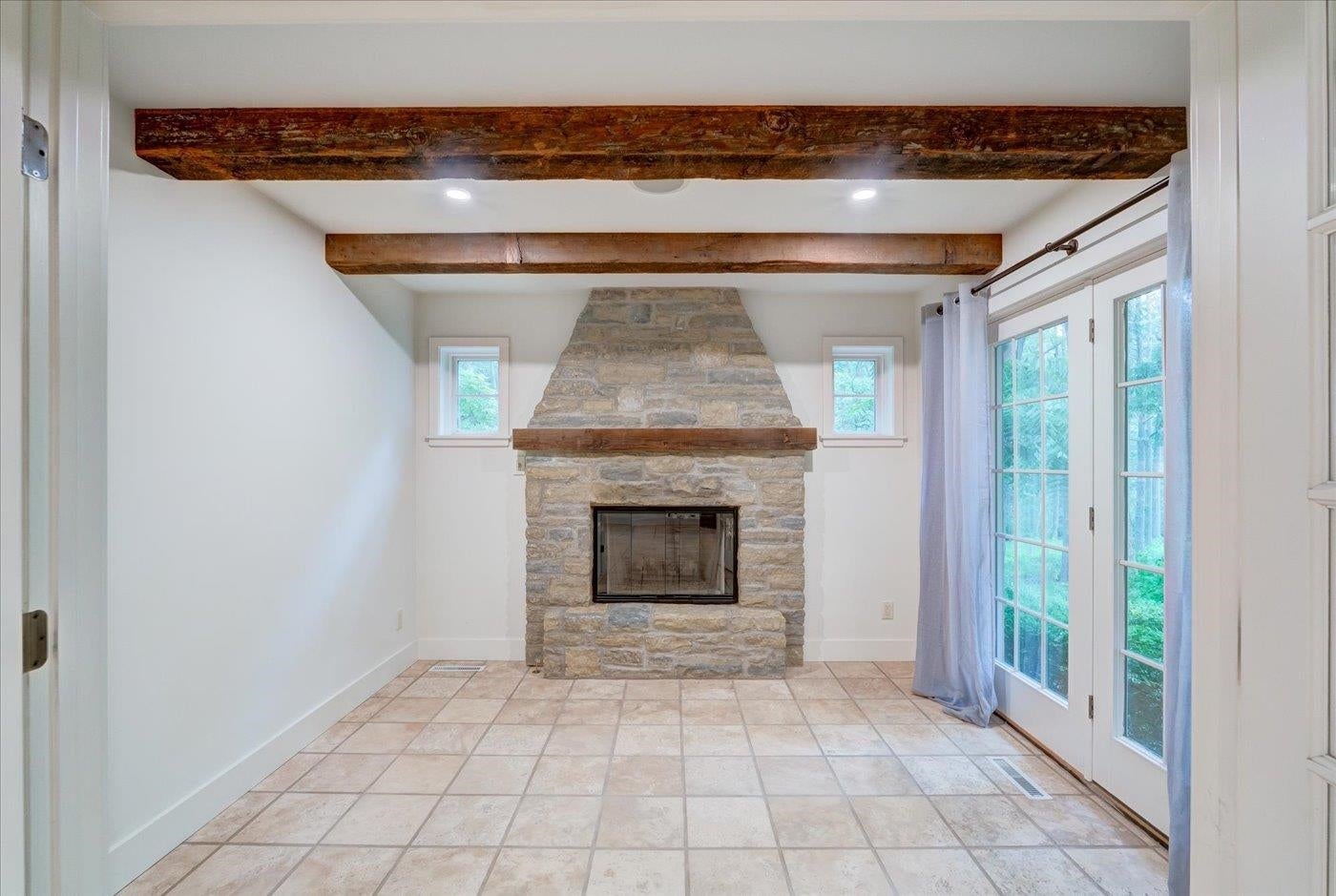 Verona, Wisconsin, 53593, United States, 5 Bedrooms Bedrooms, ,4 BathroomsBathrooms,Residential,Active,1913017