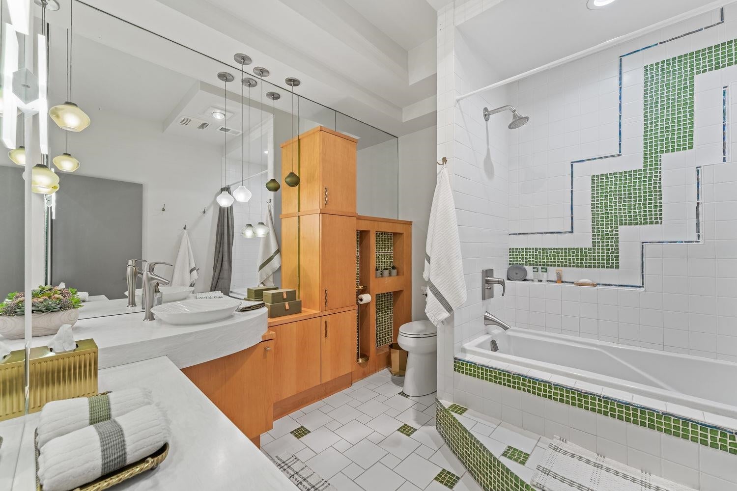 Wisconsin Dells, Wisconsin, 53965, United States, 3 Bedrooms Bedrooms, ,4 BathroomsBathrooms,Residential,Active,1968402