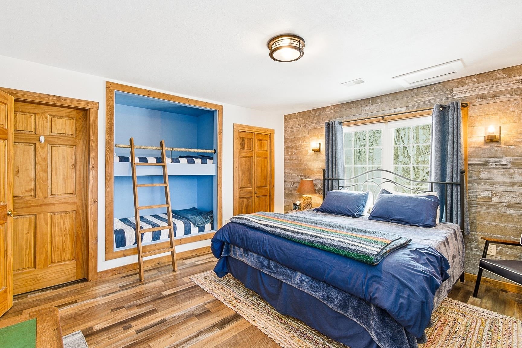 Cambridge, Wisconsin, 53523, United States, 4 Bedrooms Bedrooms, ,4 BathroomsBathrooms,Residential,Active,2003554