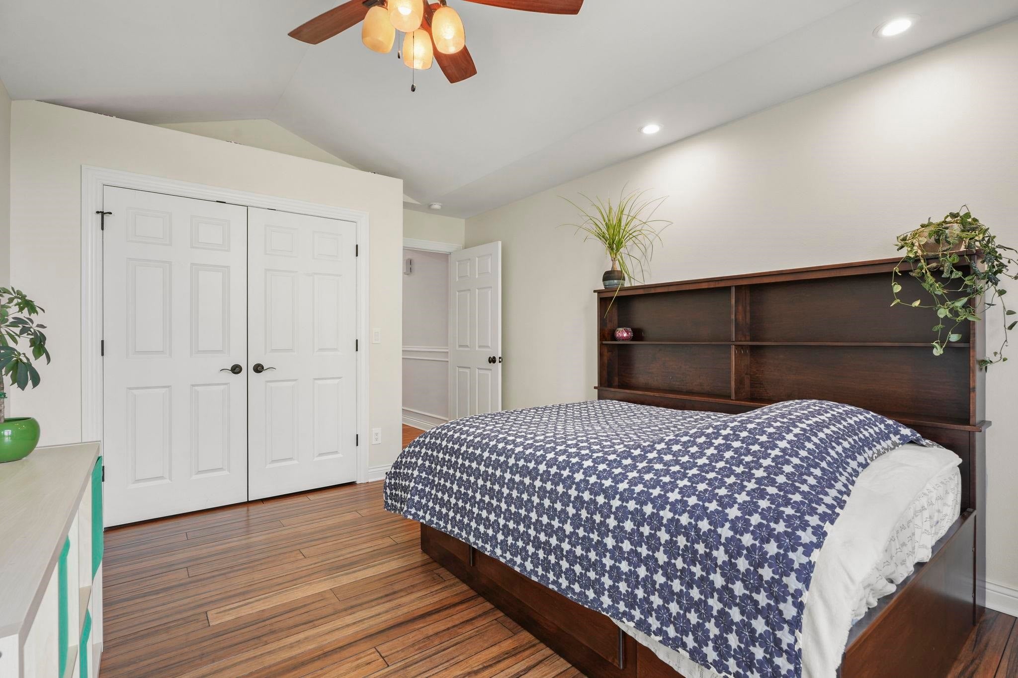 Mineral Point, Wisconsin, 53565, United States, 6 Bedrooms Bedrooms, ,3 BathroomsBathrooms,Residential,Active,1960179