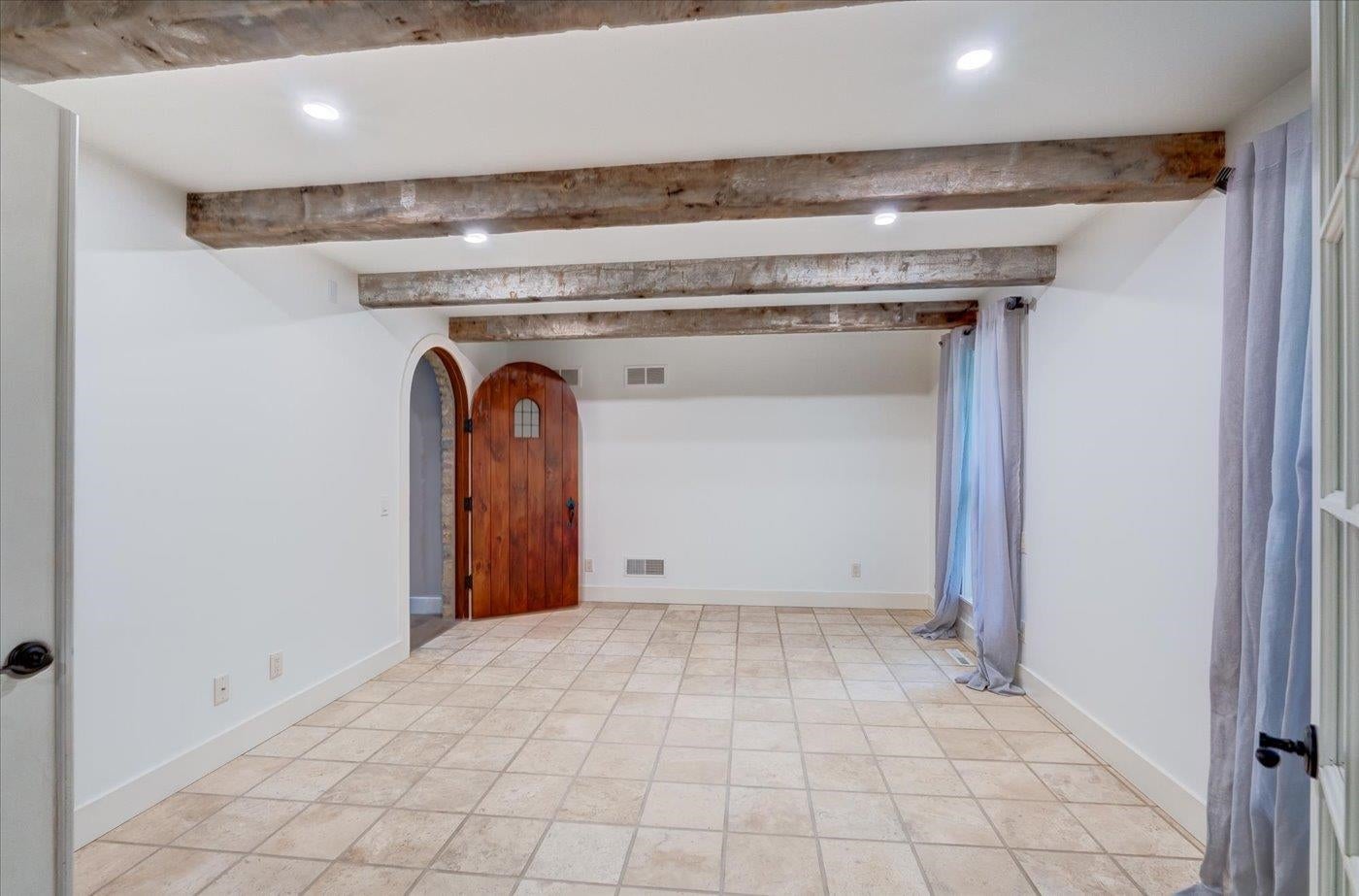 Verona, Wisconsin, 53593, United States, 5 Bedrooms Bedrooms, ,4 BathroomsBathrooms,Residential,Active,1913017