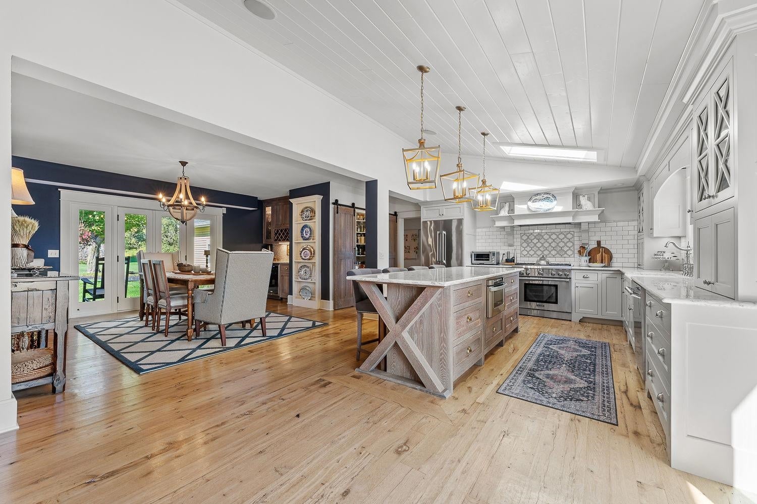 La Valle, Wisconsin, 53941, United States, 3 Bedrooms Bedrooms, ,4 BathroomsBathrooms,Residential,Active,1960140