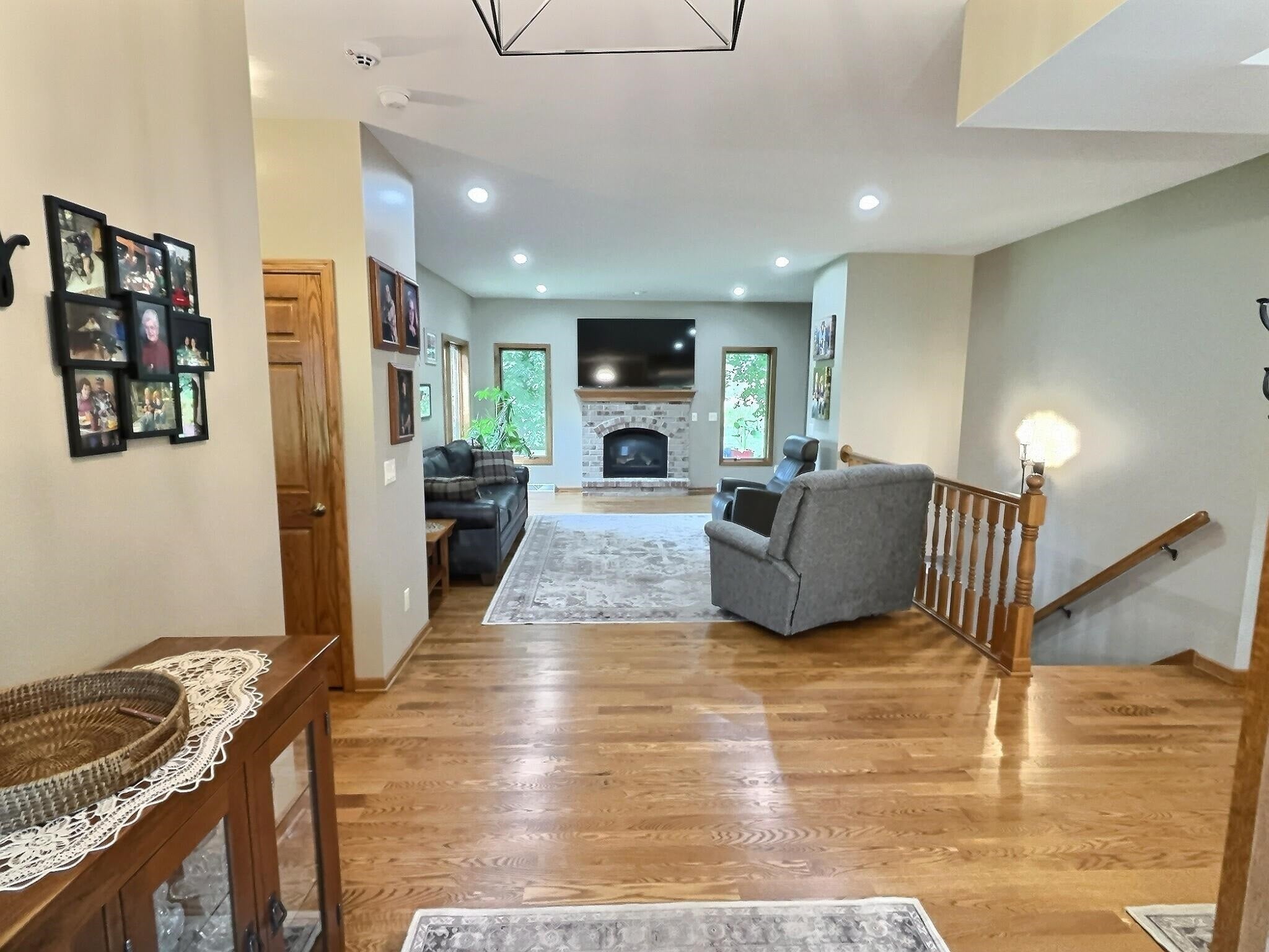 Stoughton, Wisconsin, 53589, United States, 4 Bedrooms Bedrooms, ,3 BathroomsBathrooms,Residential,Active,1929697