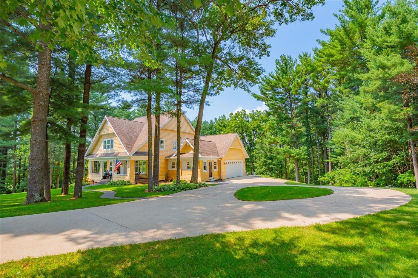 Verona, Wisconsin, 53593, United States, 4 Bedrooms Bedrooms, ,4 BathroomsBathrooms,Residential,Active,1909087