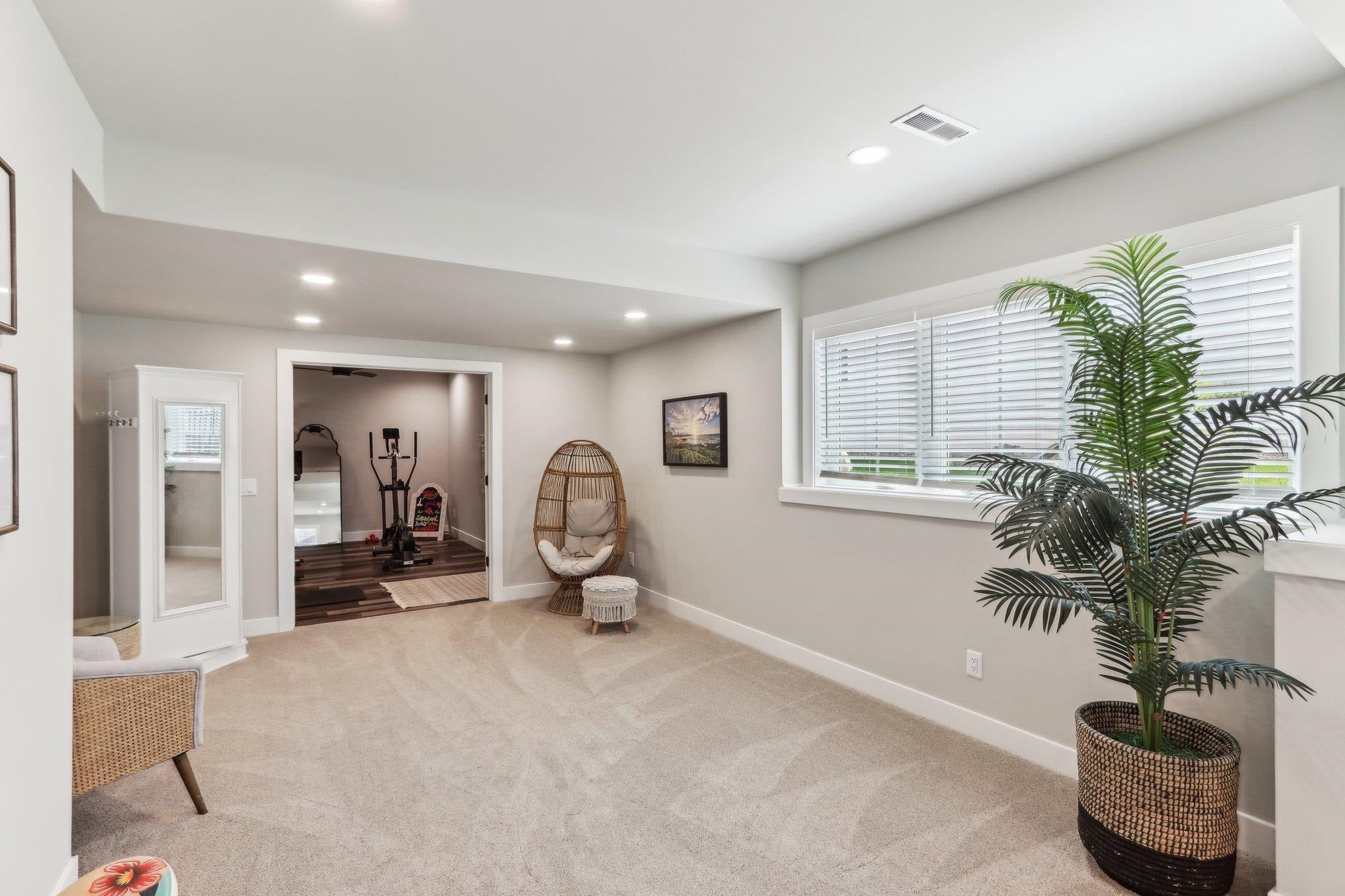 Waunakee, Wisconsin, 53597, United States, 4 Bedrooms Bedrooms, ,4 BathroomsBathrooms,Residential,Active,1892417