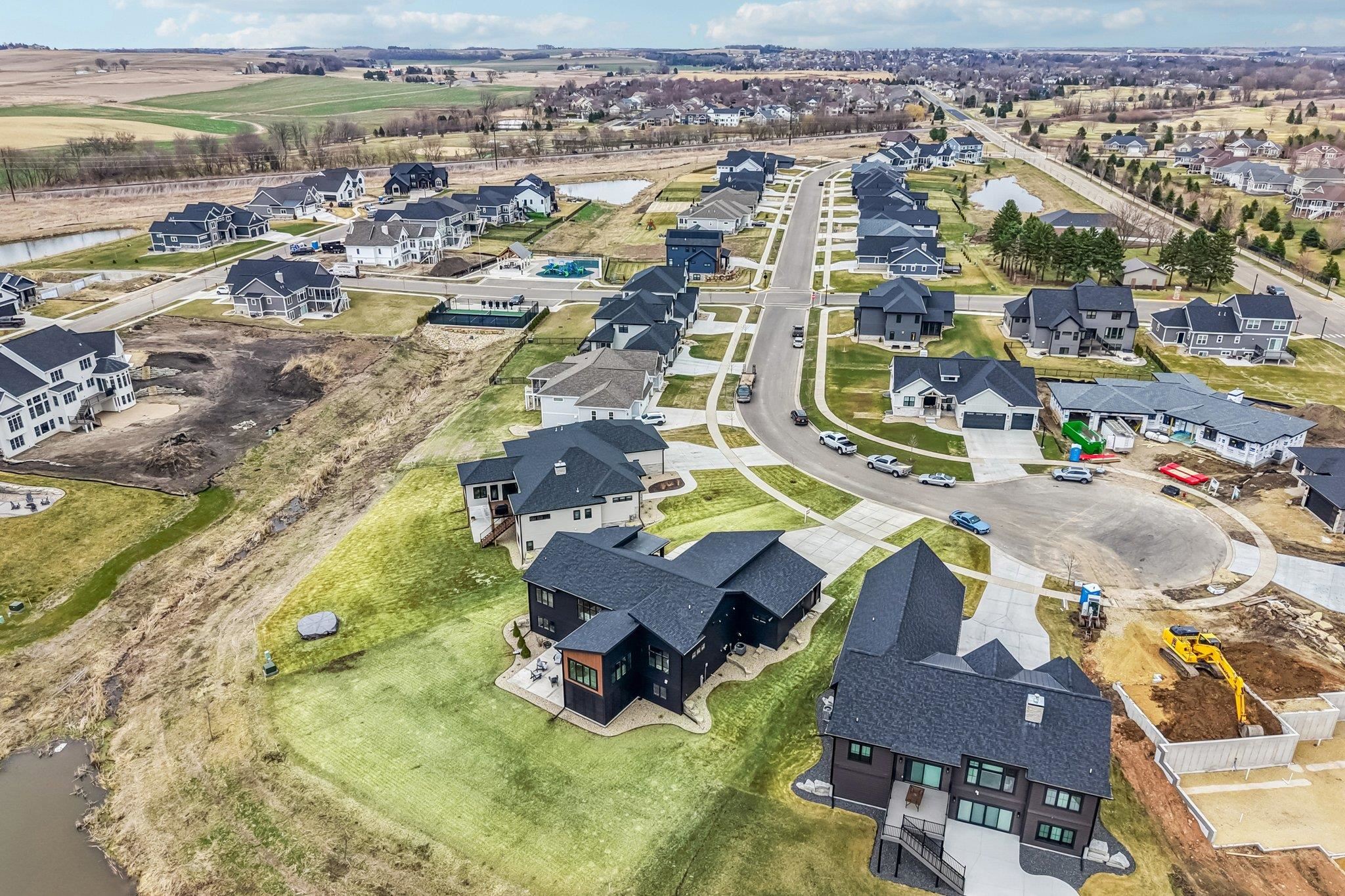 VIEWS OF THE COUNTRYSIDE + BACKS TO CONSERVANCY! IMPECCABLE TWO YEAR O – image 65