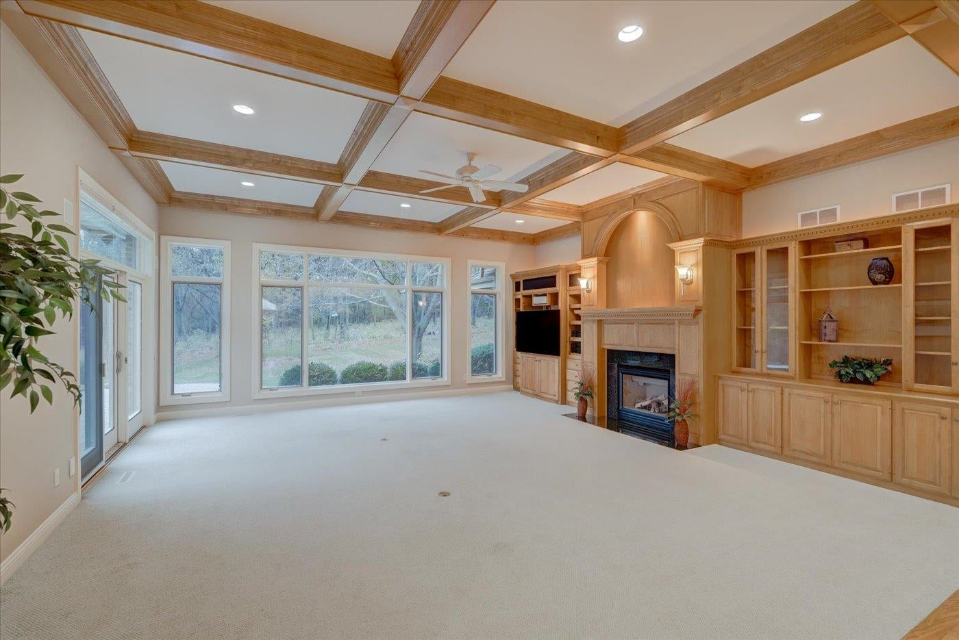 Verona, Wisconsin, 53593, United States, 4 Bedrooms Bedrooms, ,4 BathroomsBathrooms,Residential,Active,1953703