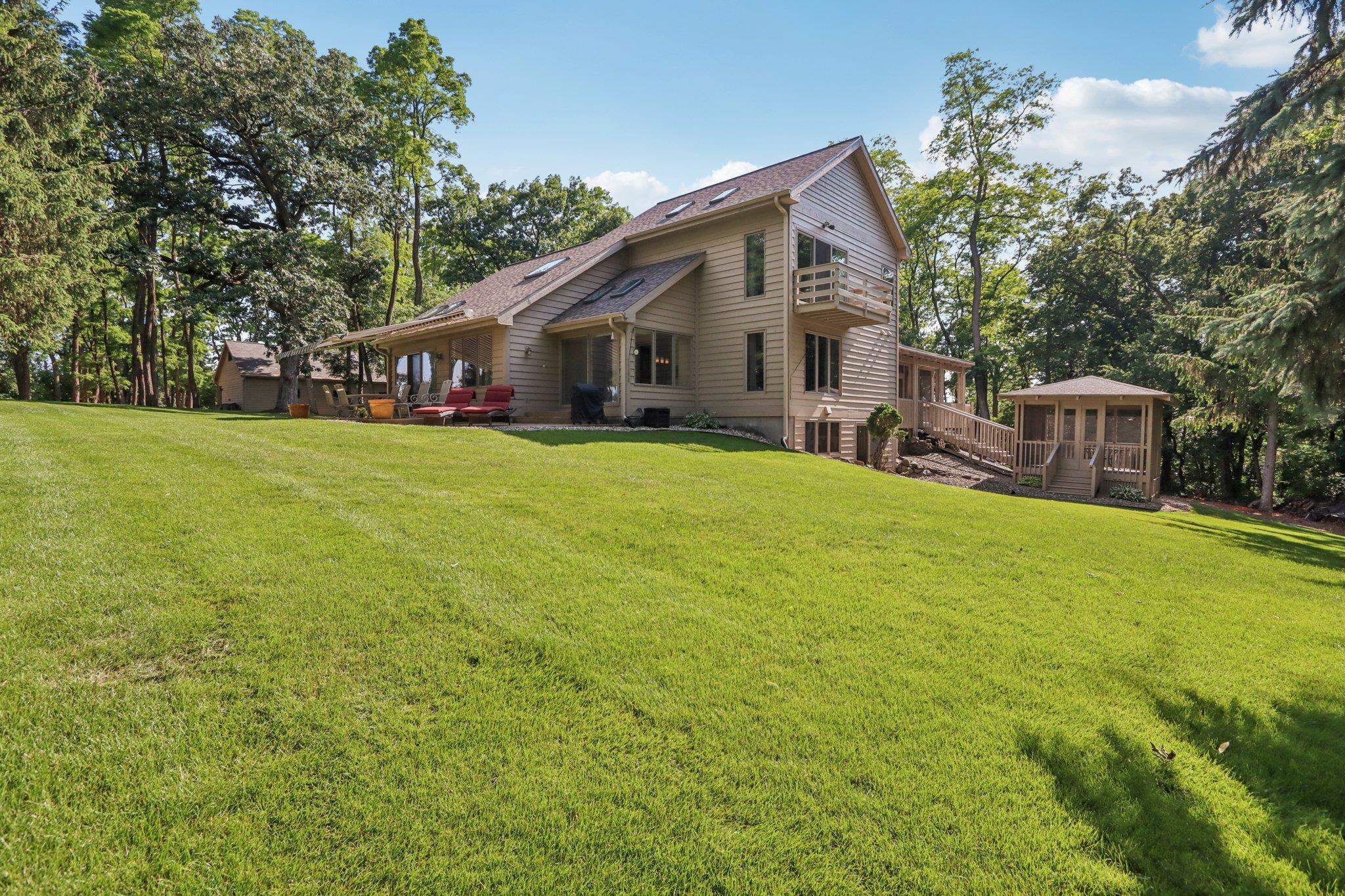 Oregon, Wisconsin, 53575, United States, 4 Bedrooms Bedrooms, ,5 BathroomsBathrooms,Residential,Active,2027819