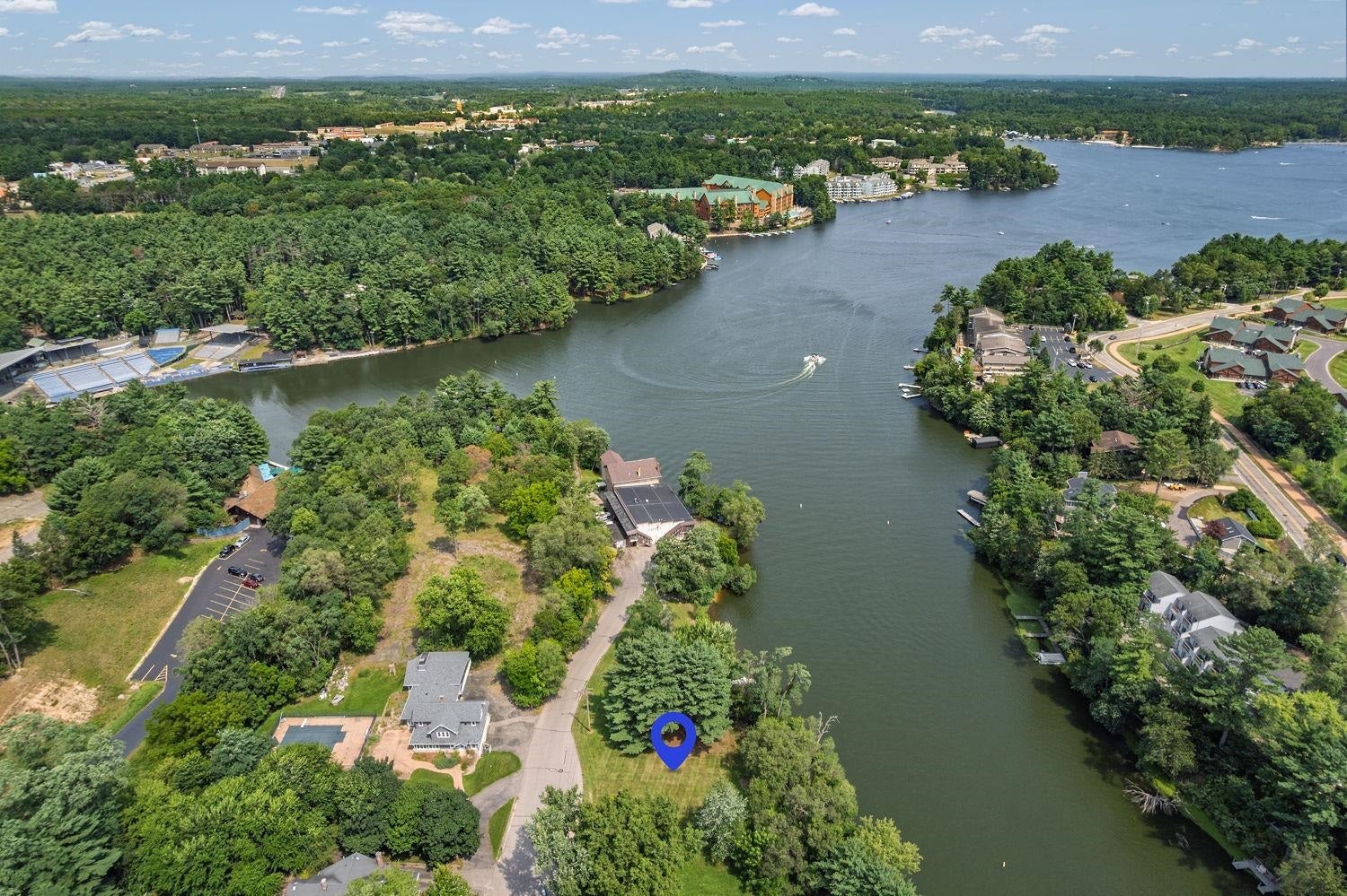 Wisconsin Dells, Wisconsin, 53965, United States, 4 Bedrooms Bedrooms, ,3 BathroomsBathrooms,Residential,Active,1973644