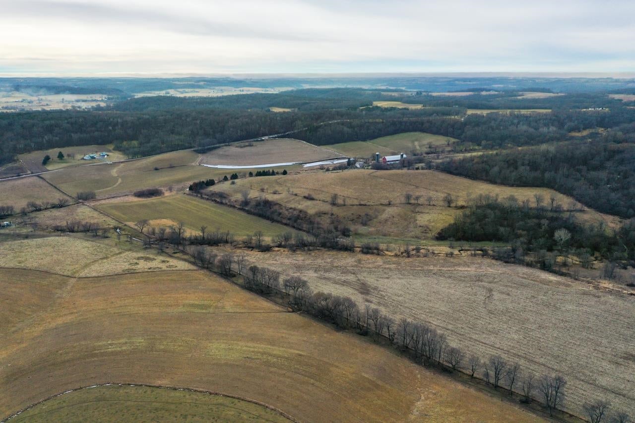 Reedsburg, Wisconsin, 53959, United States, ,2 BathroomsBathrooms,Residential,Active,1757393