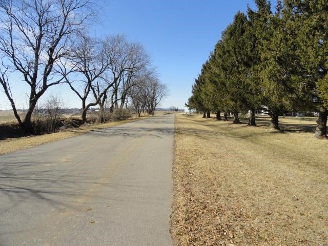 Enjoy rural living from this 5 bedroom 2 bath 3000 square foot beauty – image 65