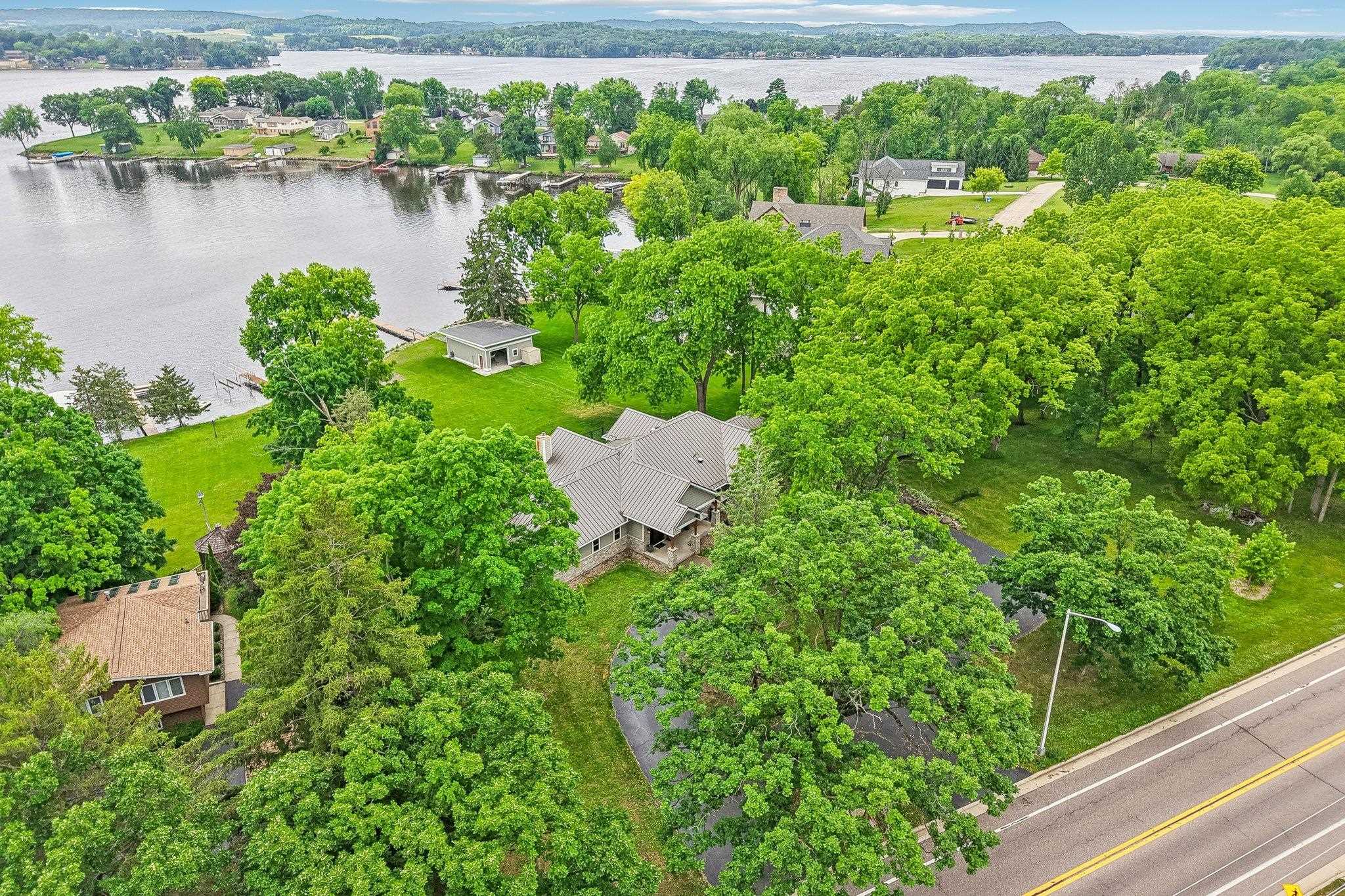 Showings begin Friday 6/12. Experience exceptional waterfront living i – image 75