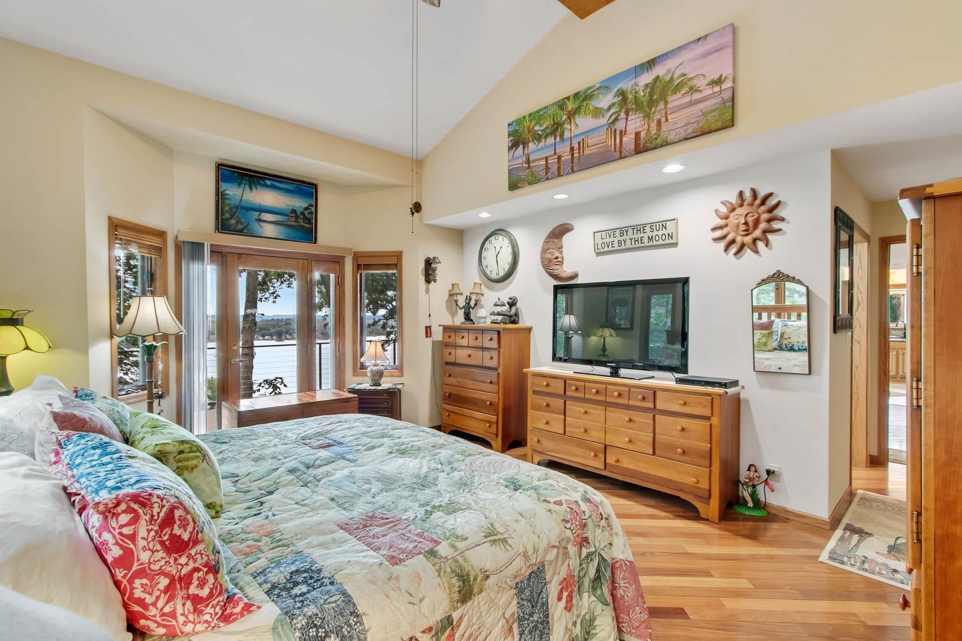 Poynette, Wisconsin, 53955, United States, 3 Bedrooms Bedrooms, ,4 BathroomsBathrooms,Residential,Active,1920246