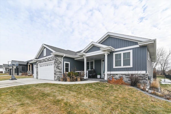 816 DAMASCUS TRL, COTTAGE GROVE, WI 53527 - Image 3085186a598fefab6a97050d92a04b5fe7ecdffe