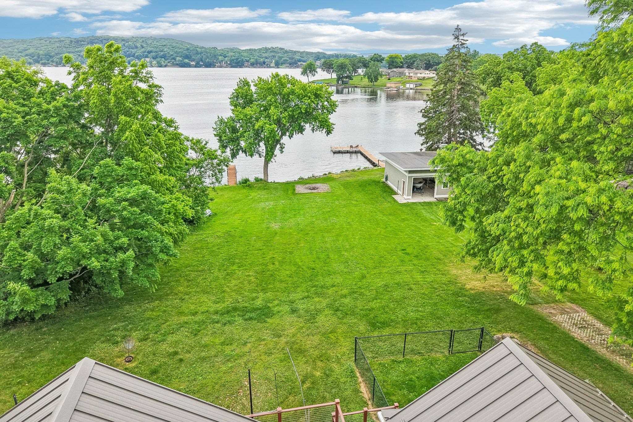 Showings begin Friday 6/12. Experience exceptional waterfront living i – image 74