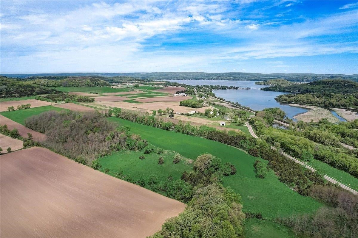 Lodi, Wisconsin, 53555, United States, 4 Bedrooms Bedrooms, ,2 BathroomsBathrooms,Residential,Contingent,2007323