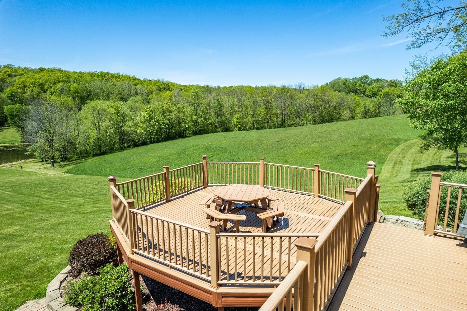 La Valle, Wisconsin, 53941, United States, 3 Bedrooms Bedrooms, ,4 BathroomsBathrooms,Residential,Active,1898021