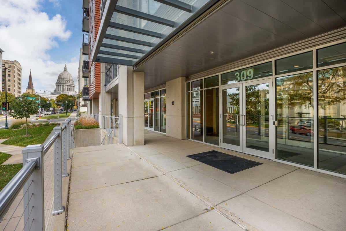 309 W WASHINGTON AVE, MADISON, WI 53703 RE/MAX