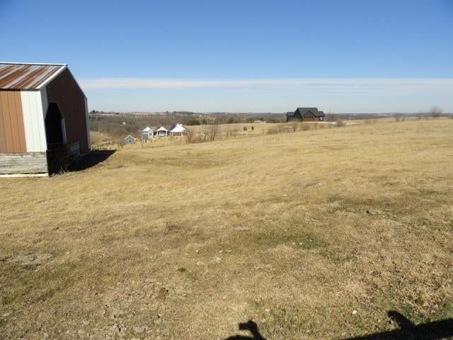 Enjoy rural living from this 5 bedroom 2 bath 3000 square foot beauty – image 80
