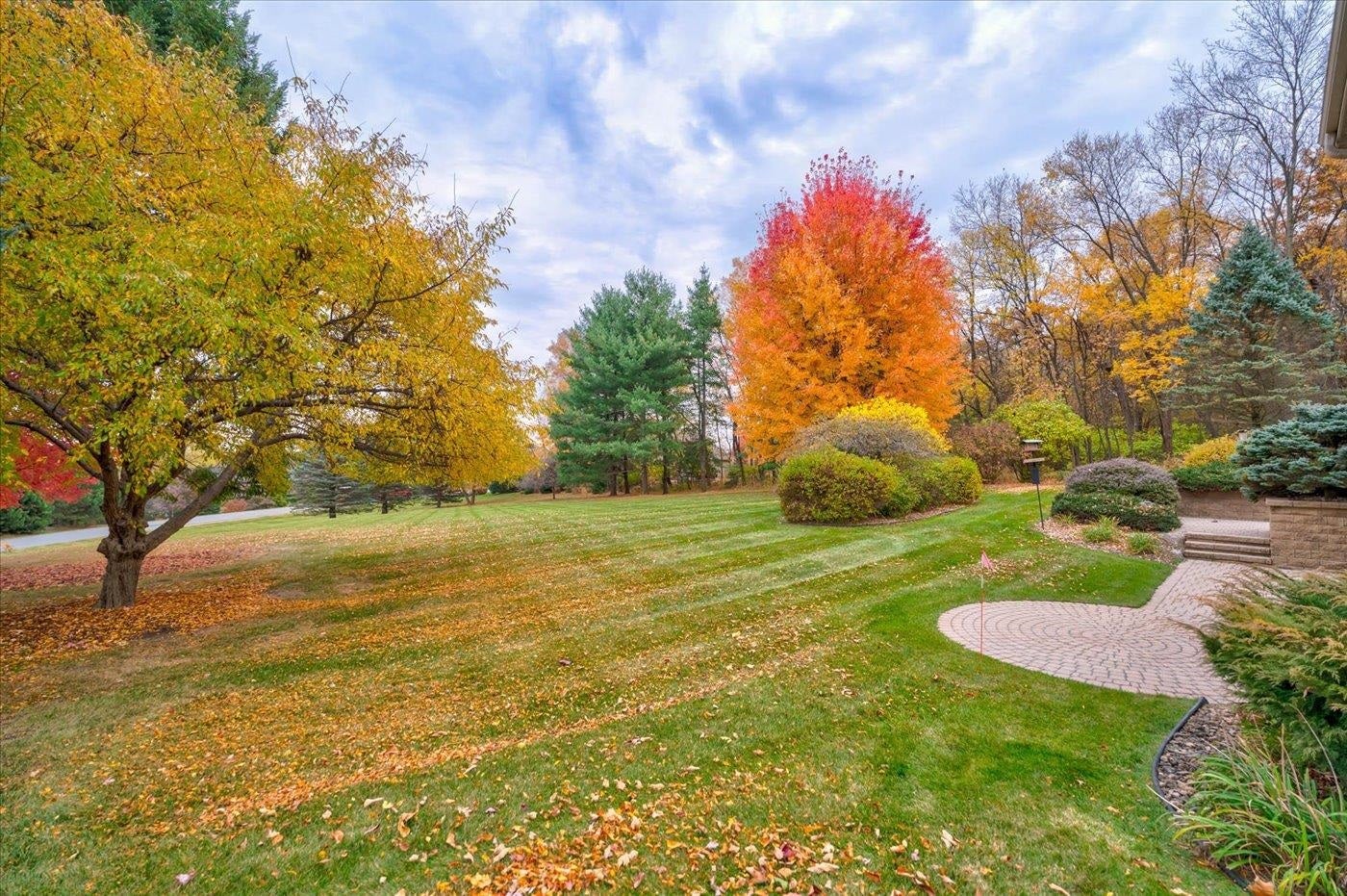 Verona, Wisconsin, 53593, United States, 4 Bedrooms Bedrooms, ,4 BathroomsBathrooms,Residential,Active,1953703