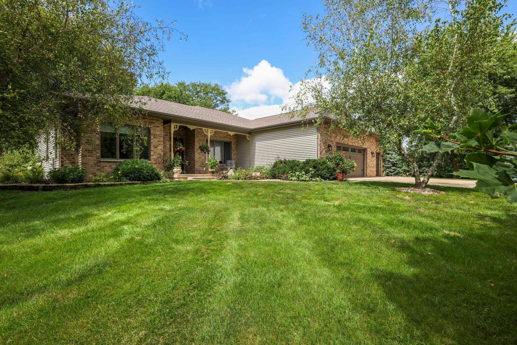 Stoughton, Wisconsin, 53589, United States, 4 Bedrooms Bedrooms, ,3 BathroomsBathrooms,Residential,Active,1929697