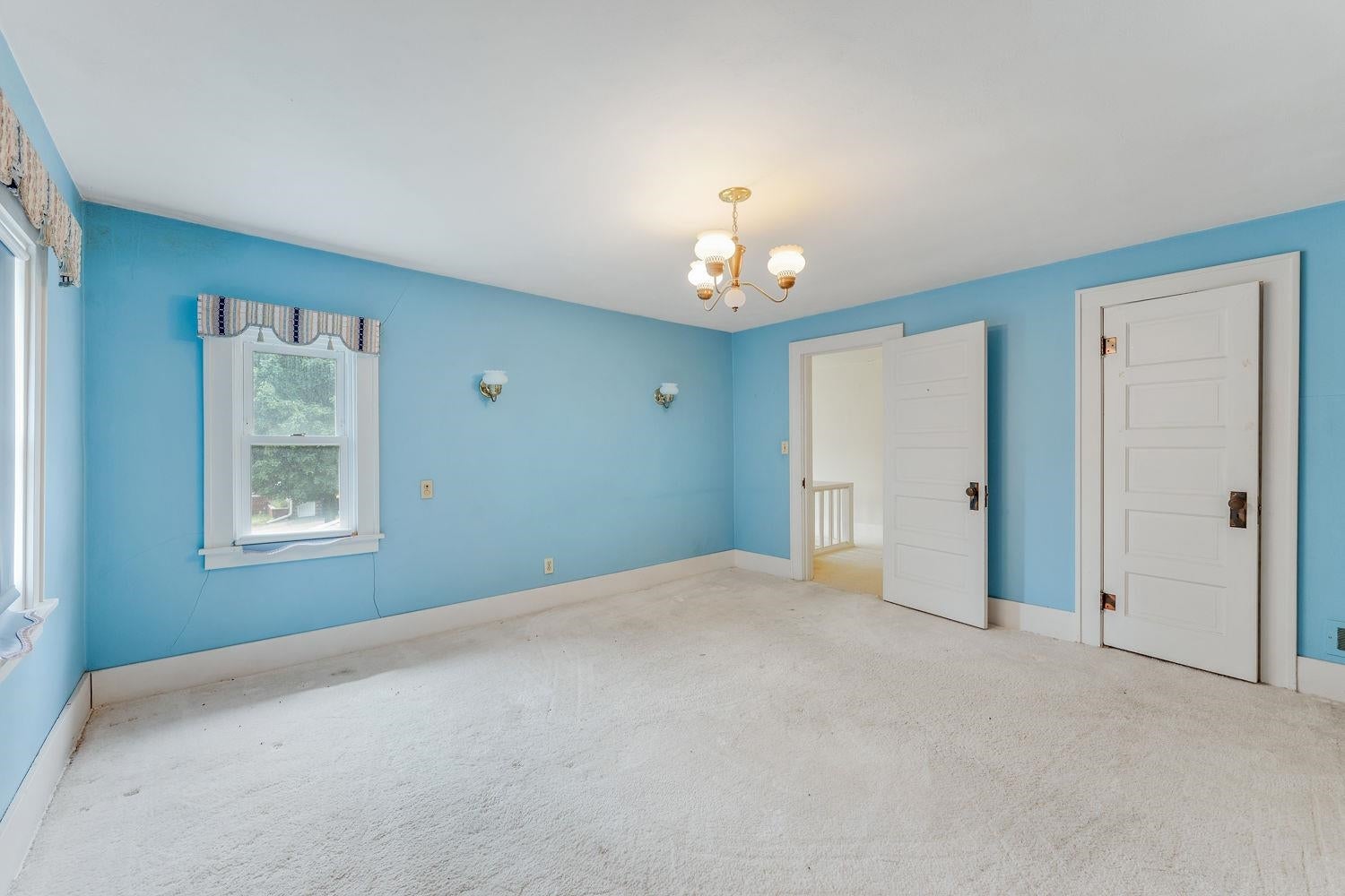 Wisconsin Dells, Wisconsin, 53965, United States, 4 Bedrooms Bedrooms, ,3 BathroomsBathrooms,Residential,Active,1973644