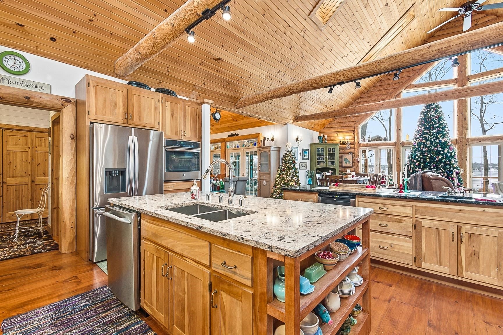 Cambridge, Wisconsin, 53523, United States, 4 Bedrooms Bedrooms, ,4 BathroomsBathrooms,Residential,Active,2003554